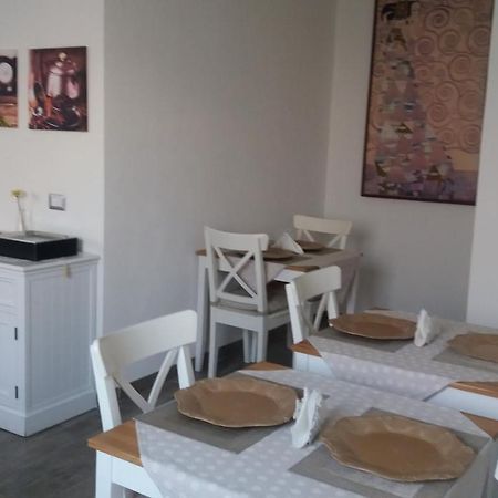 Venustas Acomodação com café da manhã LMP Exterior foto